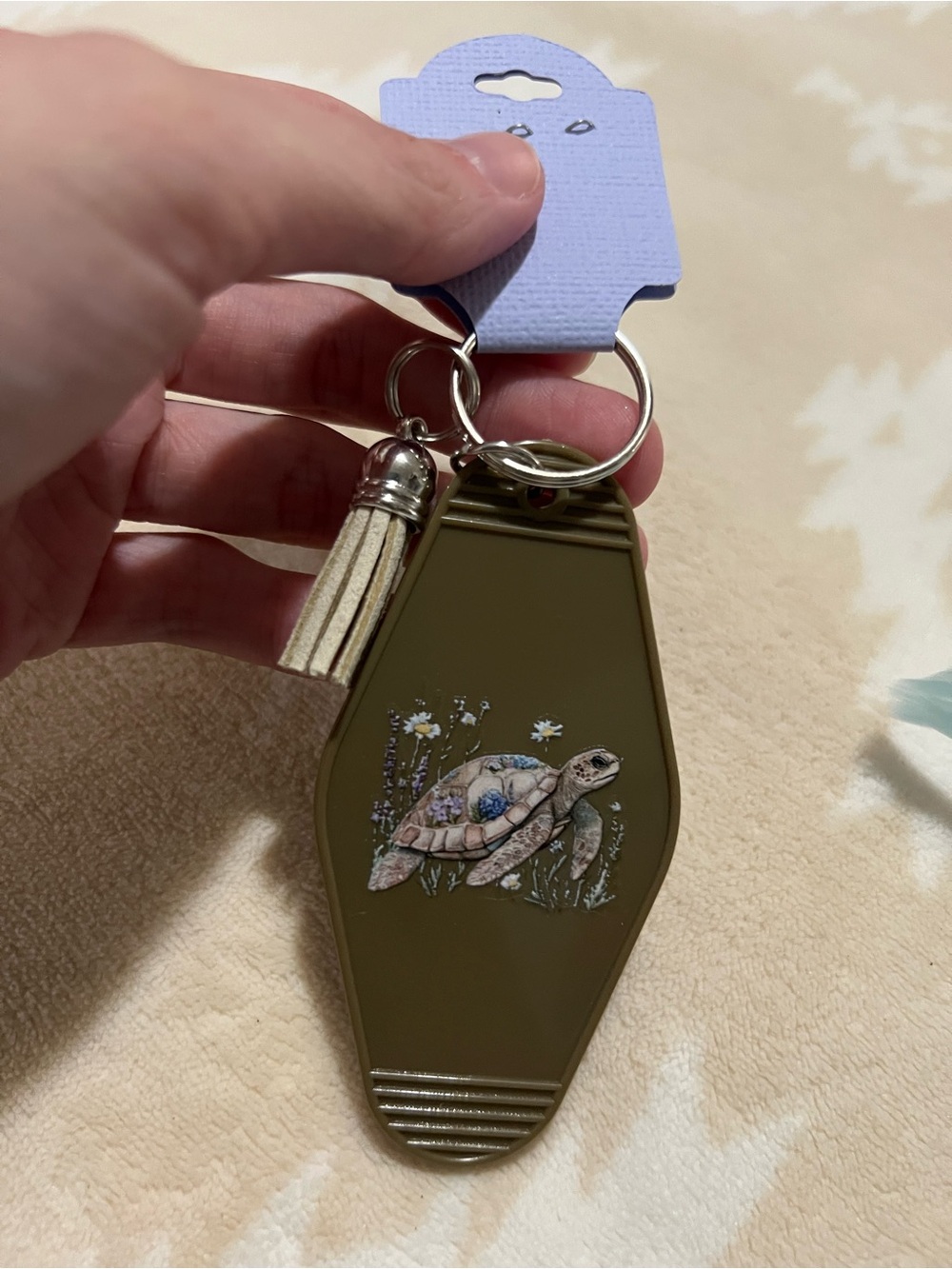 Sea Turtle Keychain 🌊 - Picture 2 of 3